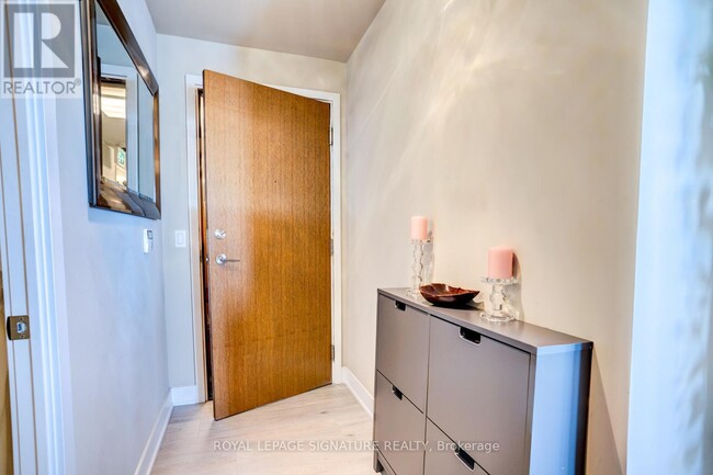 Building Photo - 30 Shore Breeze Dr