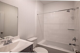 Building Photo - 5135 Persimmon Peak Pl