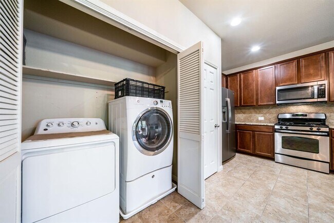 Foto del edificio - 1310 W Parmer Ln