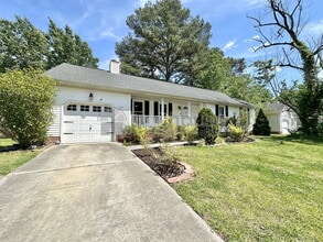 Building Photo - 3533 Bernies Ct N