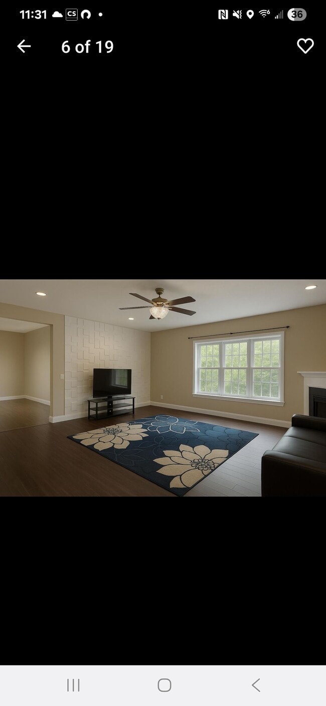 Building Photo - 10 Brookside Ln