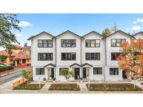 Building Photo - 1411 SE Bybee Blvd
