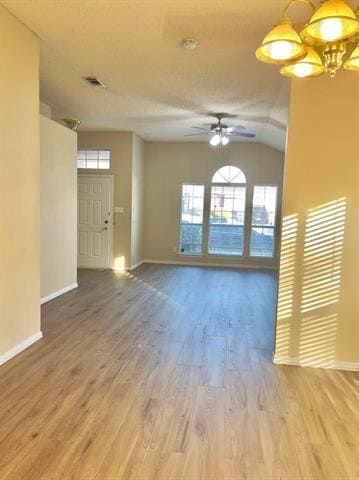 Building Photo - 1046 Palomino Dr