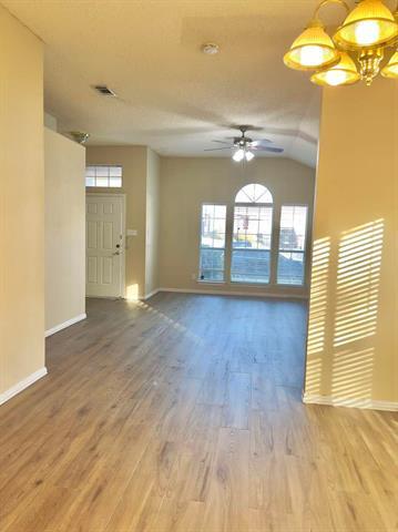 Foto del edificio - 1046 Palomino Dr