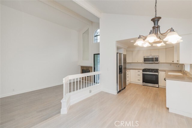 Foto del edificio - 20 Rock Cliff Pl