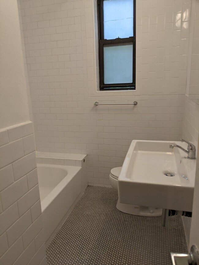 Foto del edificio - 333 Fairmount Ave