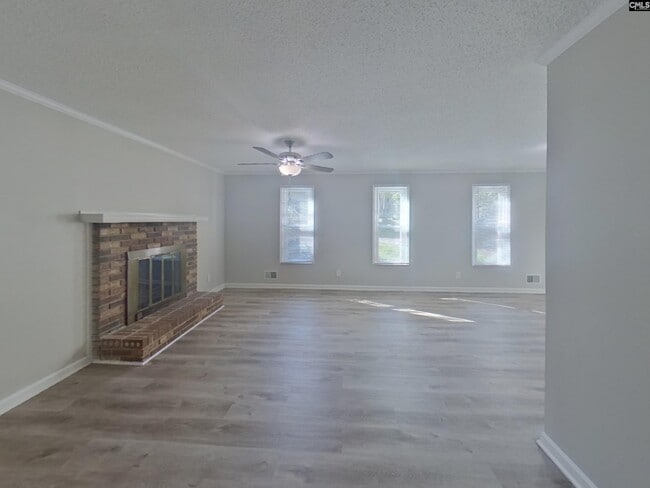 Building Photo - 530 N Royal Tower Dr