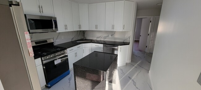 Kitchen 2 - 2345 E 1st St