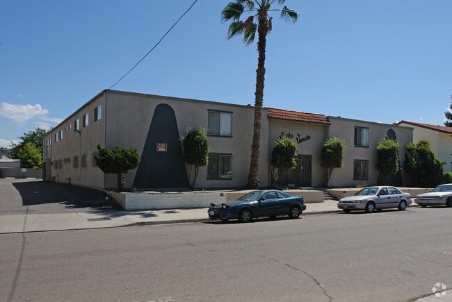 Building Photo - Villa Verde
