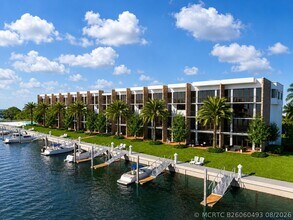 Building Photo - 1800 S Ocean Dr