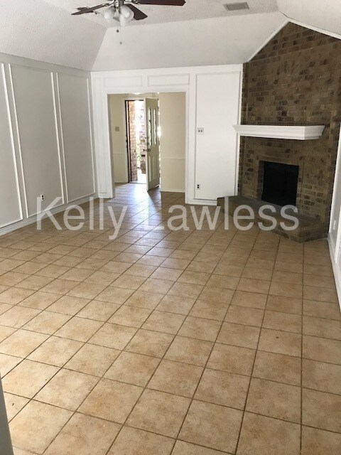 Foto del edificio - 7516 Woodhaven Dr