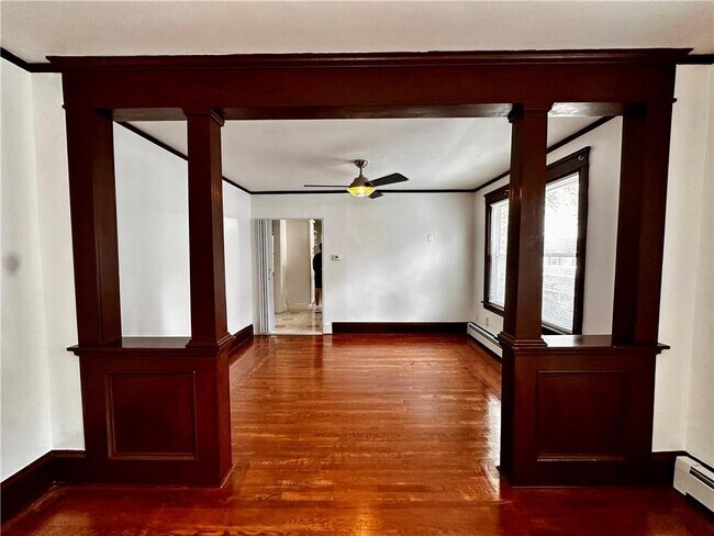 Foto del edificio - 651 Pleasant Valley Pkwy