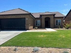 Building Photo - 6501 Sunchase Dr