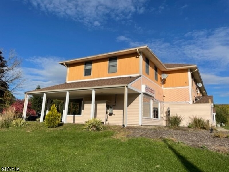 Foto del edificio - 104 Quarry Rd