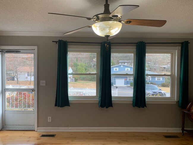 Foto del edificio - 3 Bedroom Home in Hixson