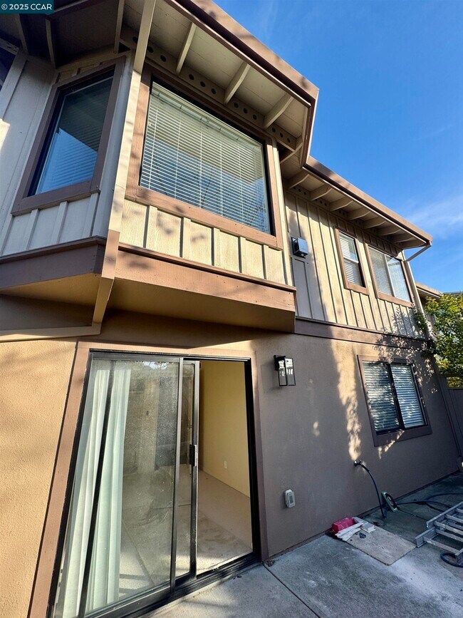 Foto del edificio - 87 Starview Dr