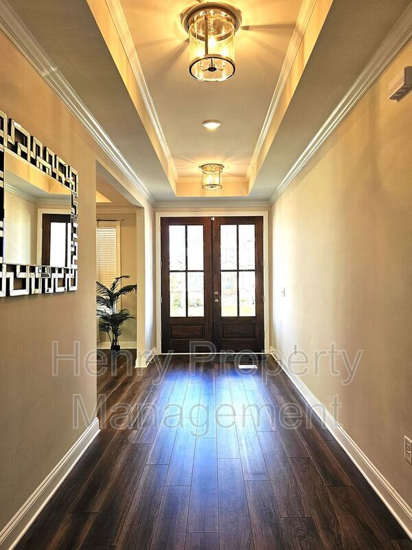 Building Photo - 1600 Ferntree Ct