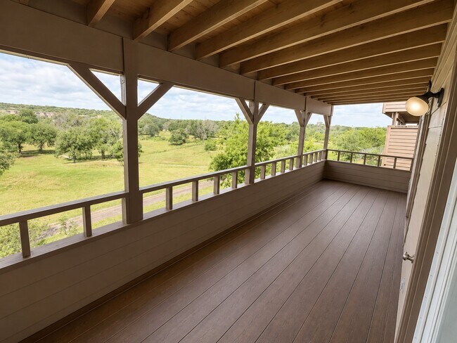 Building Photo - 746 Haven Ln