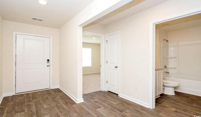 Foto del edificio - 869 Twickenham Lp