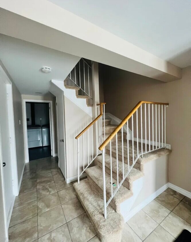 1984 Riviera Ter, Rockland, ON K4K 1J4 Townhouse for Rent in Rockland