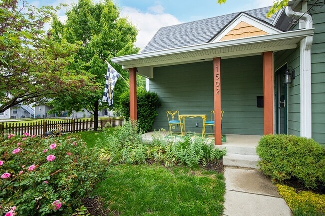Photo - 1502 Woodlawn Ave House