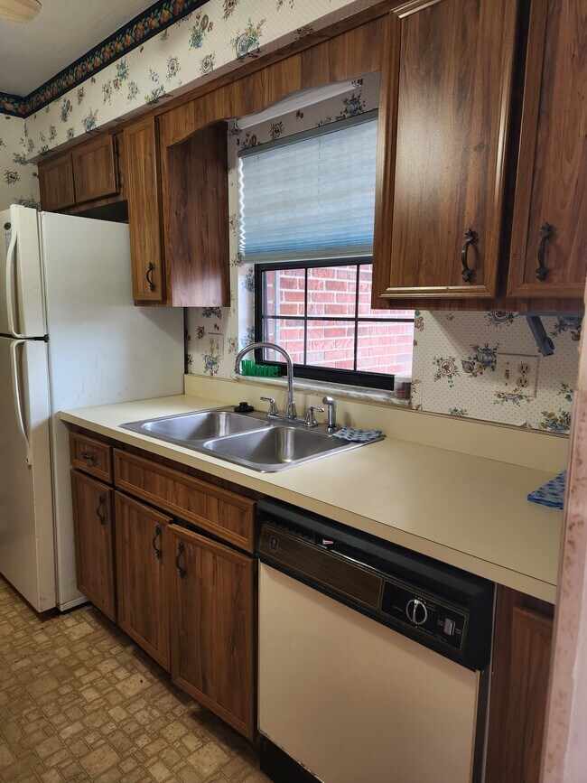 Foto del edificio - 415 Shangri La Cir