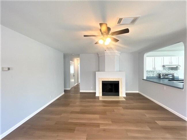 Building Photo - 2515 Glen Field Dr