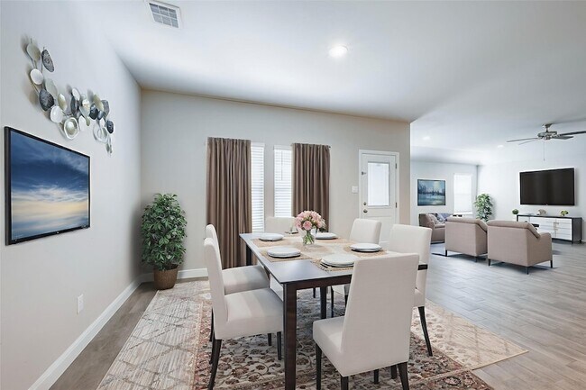 Foto del edificio - 1210 Cyprus Ln