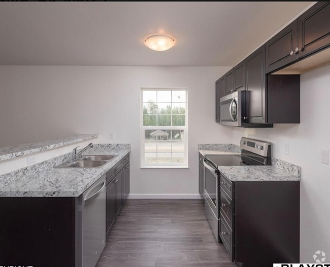 Building Photo - 4735 W Amanda Dr