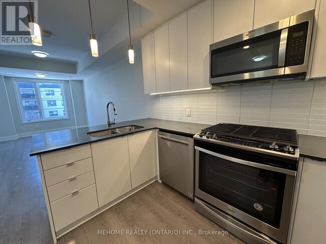 Building Photo - 1265 Birchmount Rd