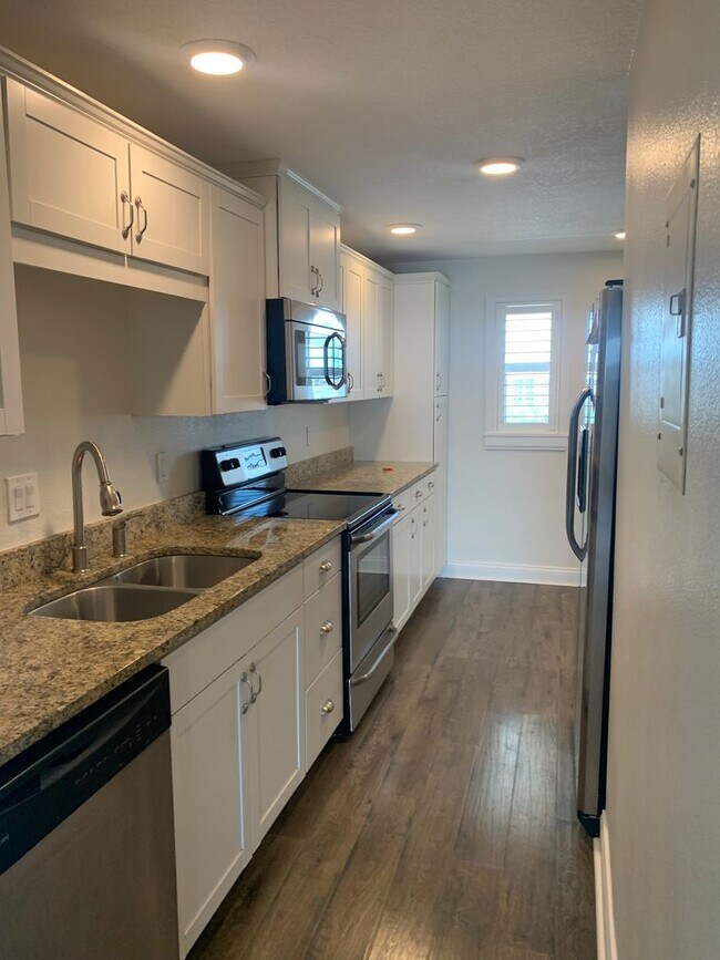 Foto del edificio - Waterfront Condo in the Heart of NSB For L...