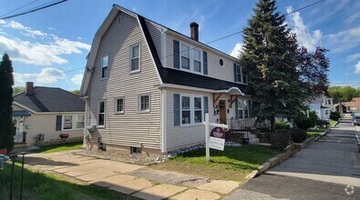 Building Photo - 204 Alsace St