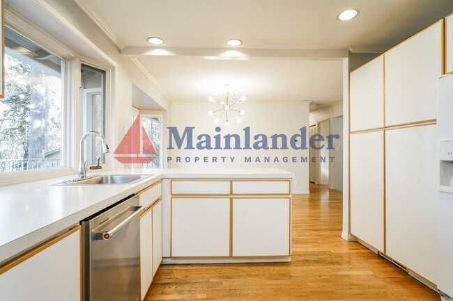 Photo - *PRICE REDUCTION* Beautiful 4 Bedroom Home with Terraced Backyard!