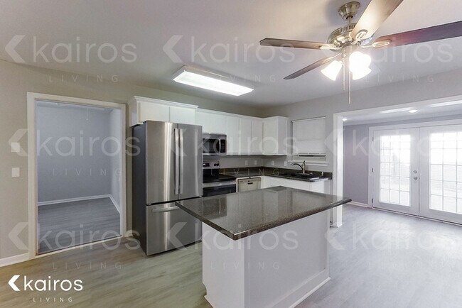 Building Photo - 3807 S Williams St