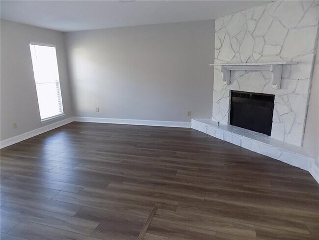 Building Photo - 968 Country Oaks Ct
