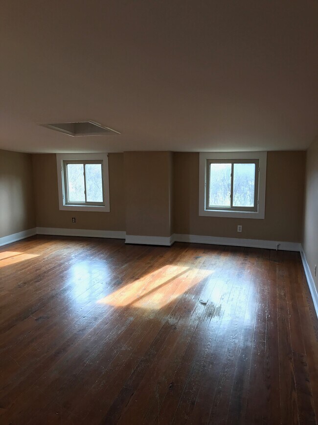 Foto del edificio - 409 Warner St