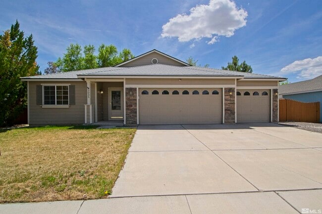 Building Photo - 3035 Bandera Ave