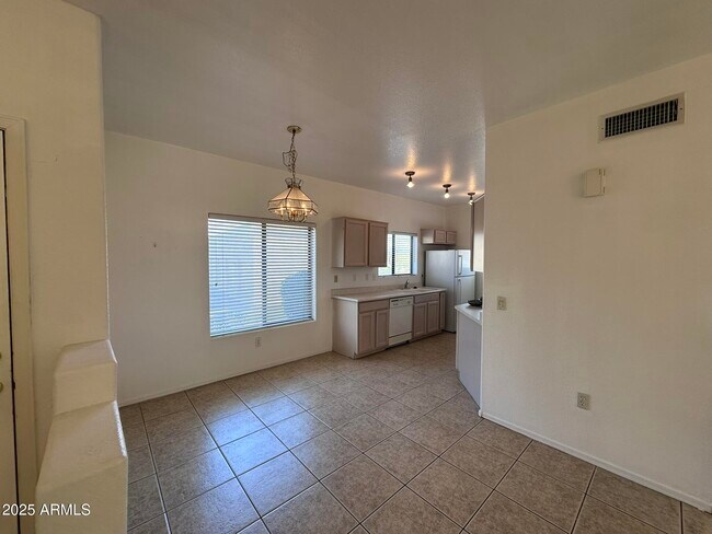 Foto del edificio - 13818 N Saguaro Blvd