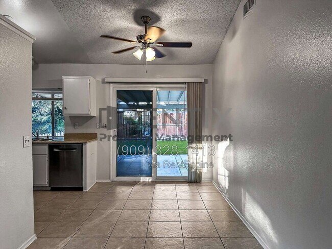 Foto del edificio - 7171 Walcott Pl
