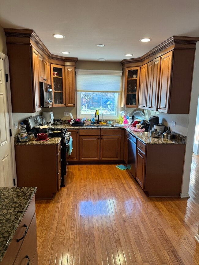 Foto del edificio - 7S485 Lynn Dr