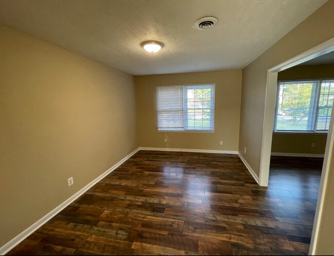 Building Photo - 139 Brocton Dr