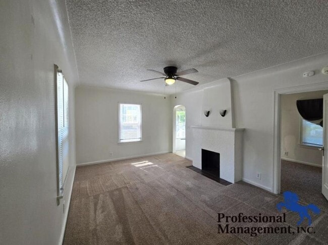 Building Photo - 2 bedroom in Billings MT 59101