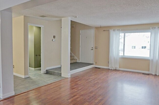 Foto del edificio - 3348 Monticello Ct