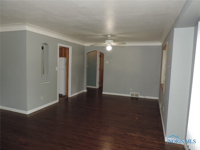 Building Photo - 3034 S Byrne Rd