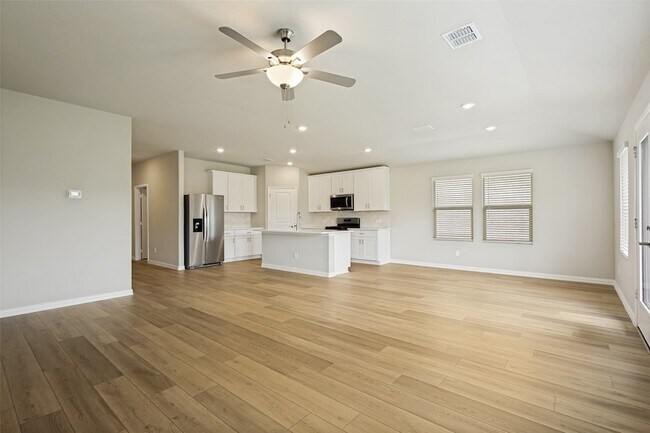 Foto del edificio - 3409 Copperwood Dr