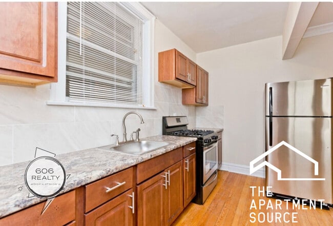 Foto del edificio - 1942 Grove Ave