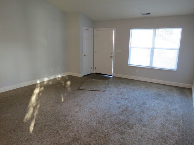 Building Photo - 3234 Oak Bend Blvd