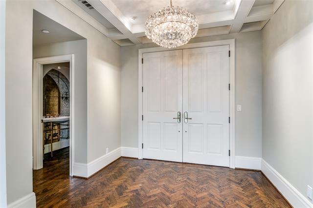 Building Photo - 3510 Turtle Creek Blvd
