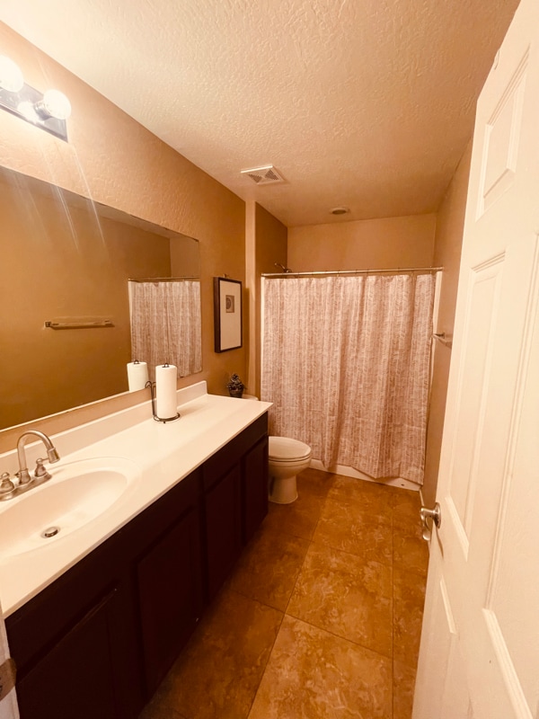 Building Photo - 11136 East Starkey Avenue