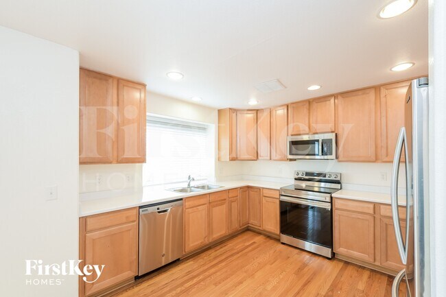 Building Photo - 3011 S Jericho Way
